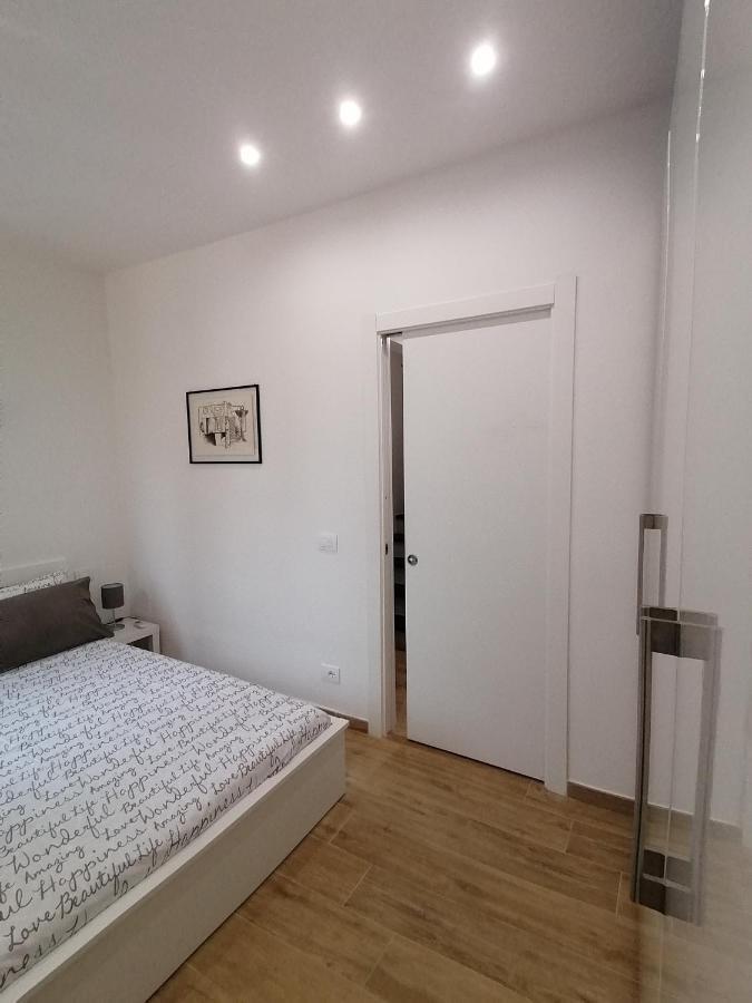 Casa Bartelli - Ceriale Appartement Buitenkant foto